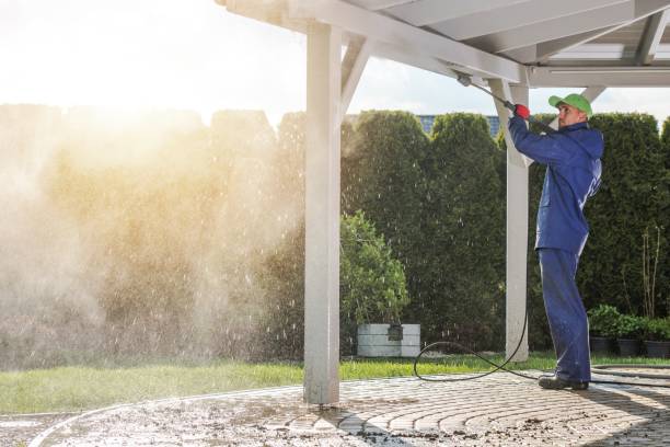 Professional Pressure Washing Services in Bakersfield Country Clu, CA